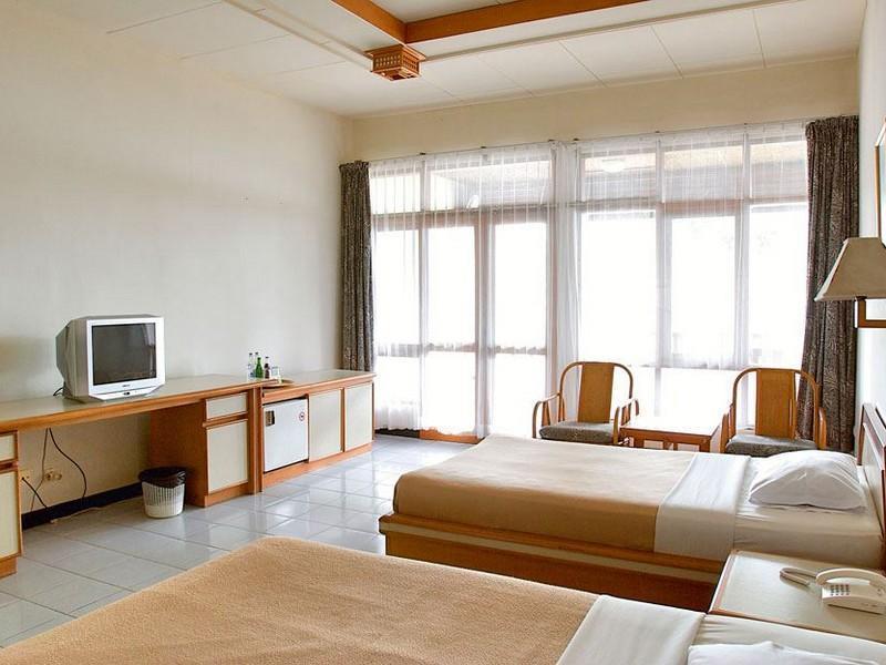 Pantai Indah Resort Hotel Barat Pangandaran Exterior foto